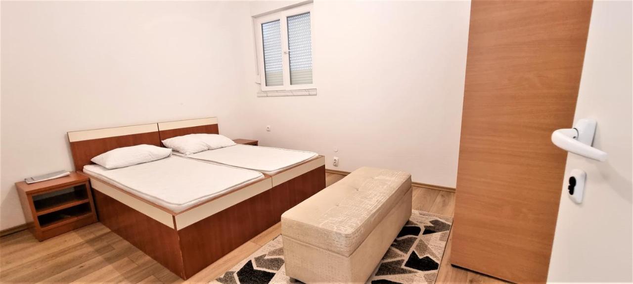 נובליה Apartments Prince & Tiffany מראה חיצוני תמונה