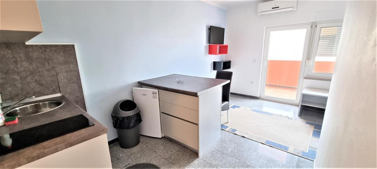 נובליה Apartments Prince & Tiffany מראה חיצוני תמונה