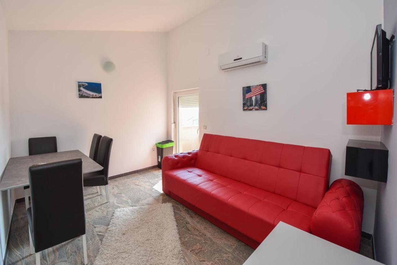 נובליה Apartments Prince & Tiffany מראה חיצוני תמונה