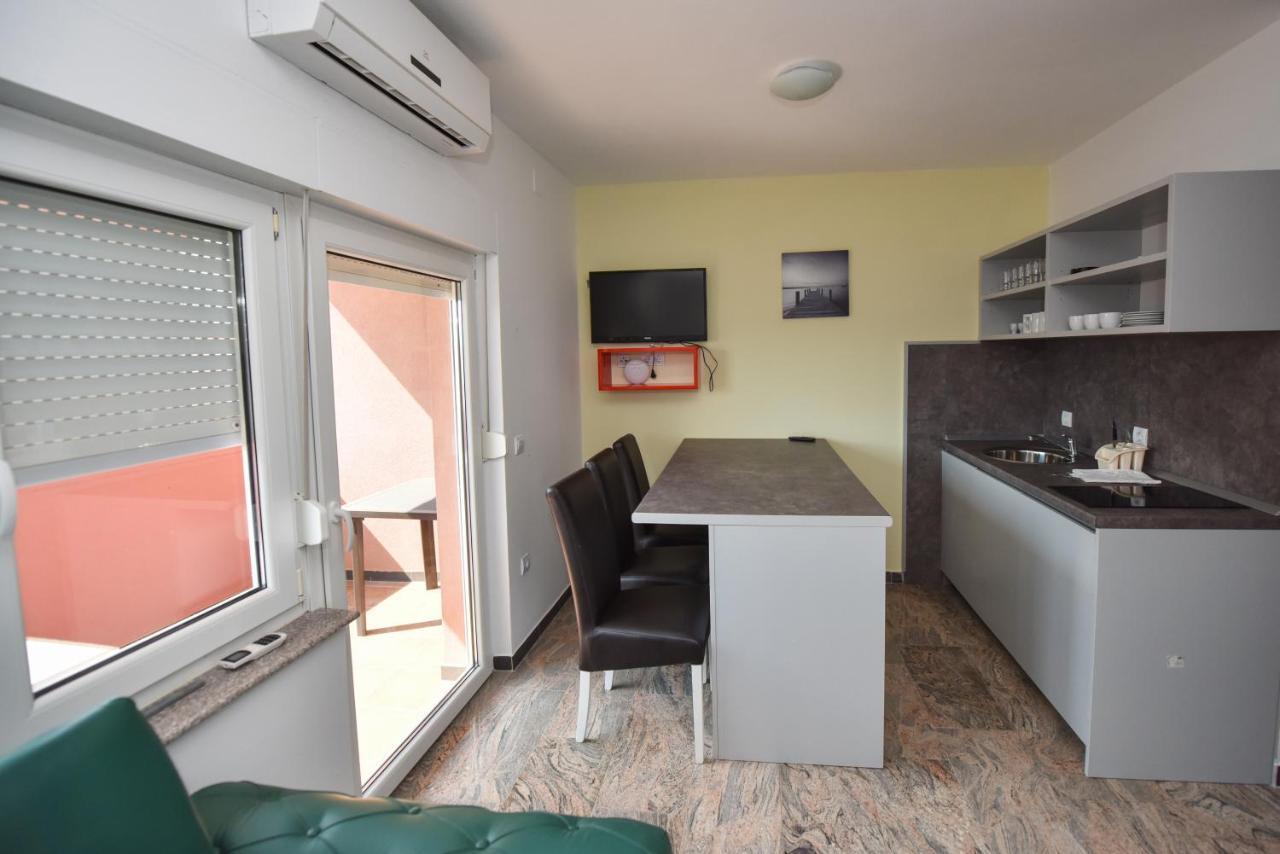 נובליה Apartments Prince & Tiffany מראה חיצוני תמונה